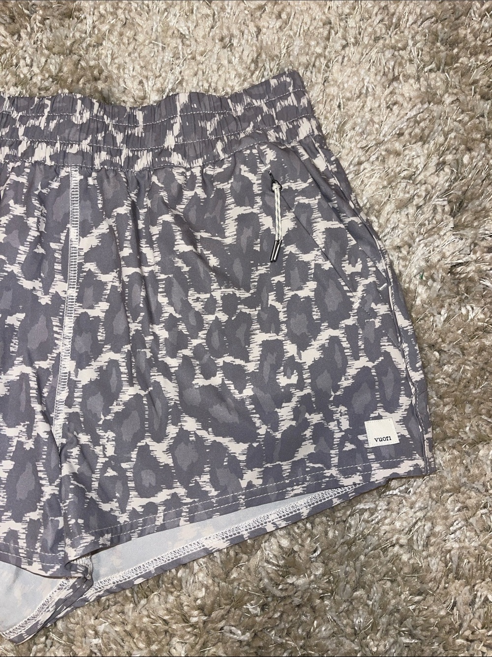 Vuori Shorts - Picture 2 of 4